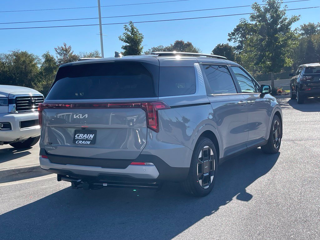 New 2027 Kia Carnival EX FWD image 7