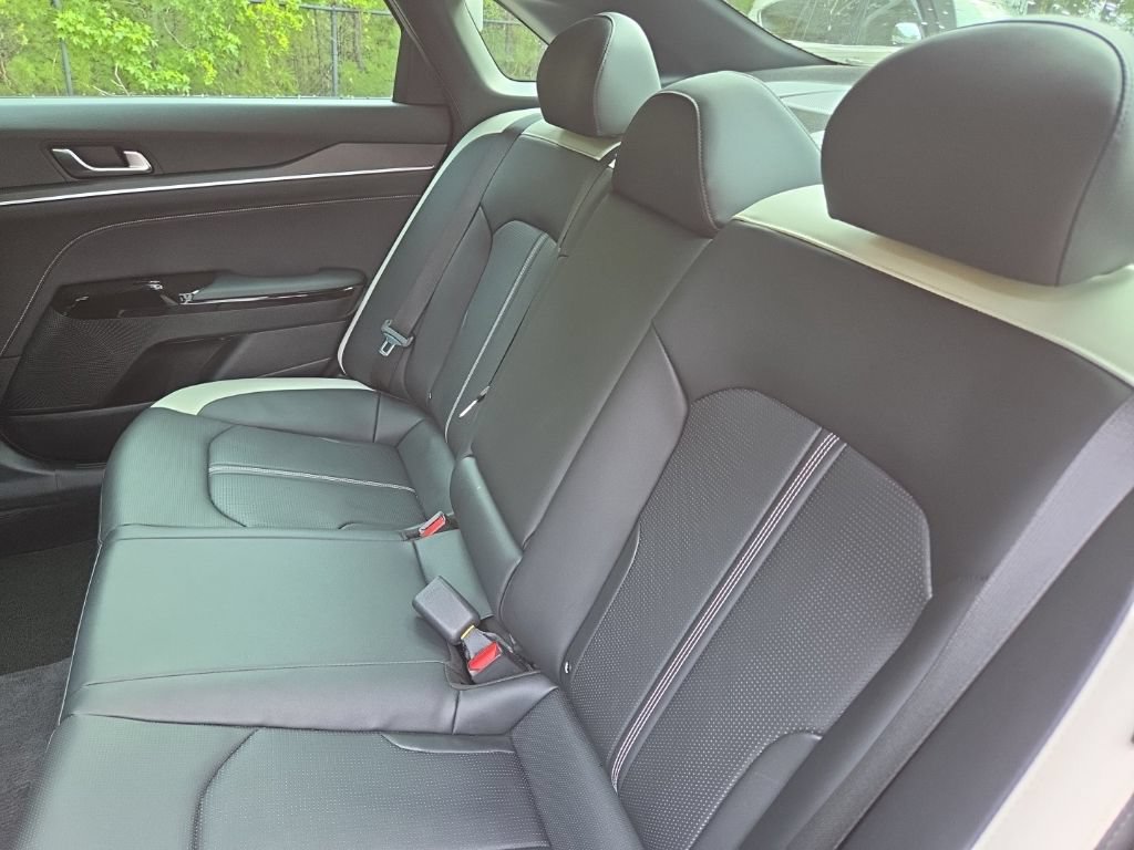 Used 2025 Kia K5 GT-Line w/ GT-Line Premium Package AWD/4WD image 32