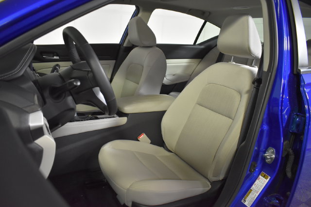 Certified 2025 Nissan Altima 2.5 SV w/ SV Premium Package AWD/4WD image 8