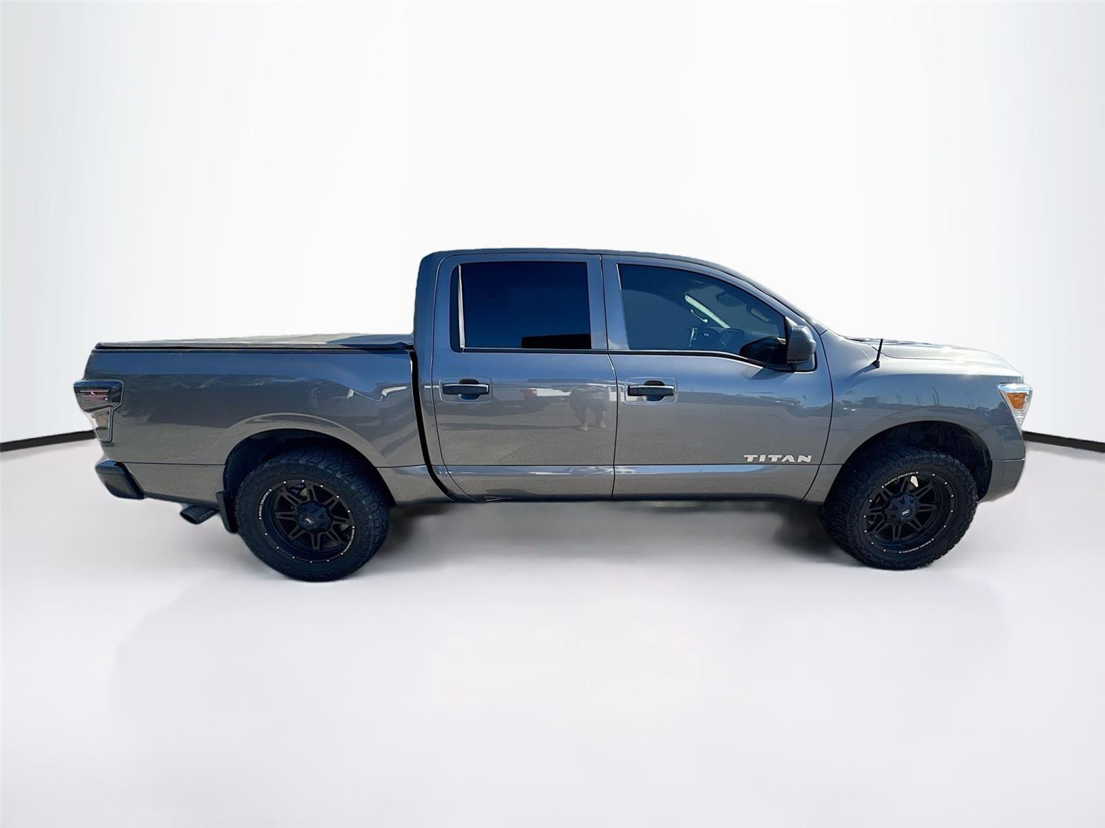 Used 2021 Nissan Titan S w/ S Utility Package image 6