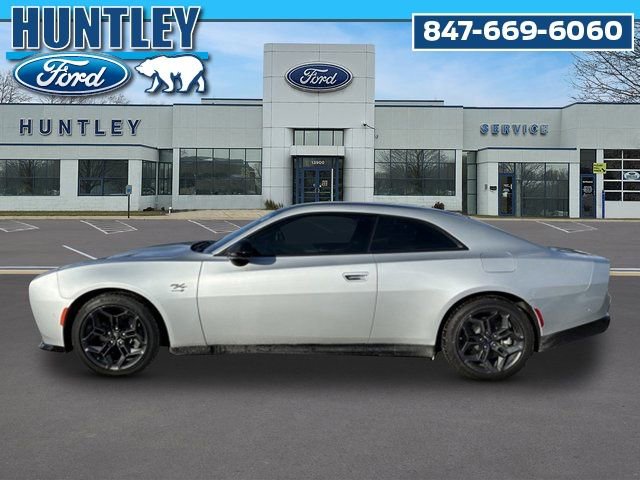 Used 2025 Dodge Charger R/T w/ Sun & Sound Package image 7