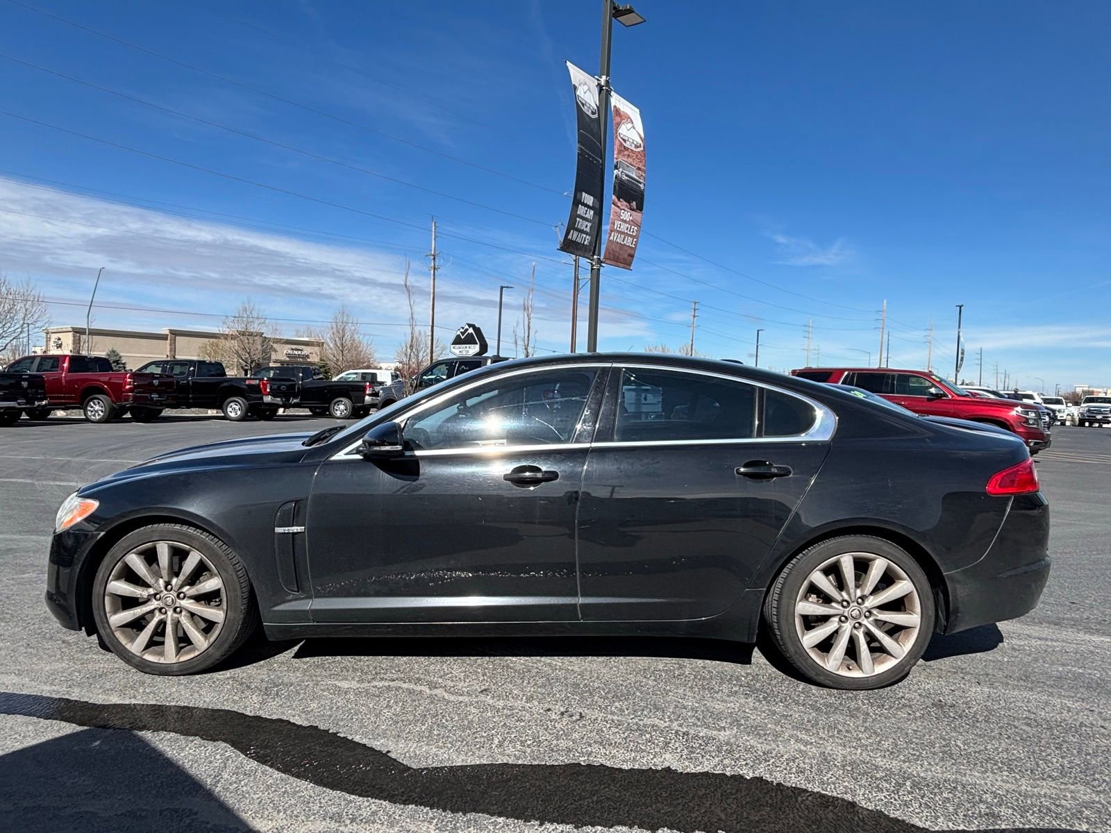 Used 2011 Jaguar XF Premium image 3