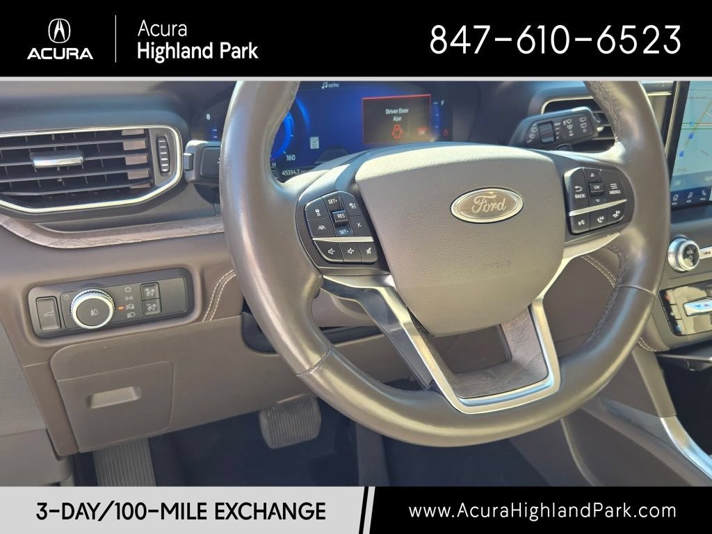 Used 2020 Ford Explorer Platinum w/ Premium Technology Package AWD/4WD image 34