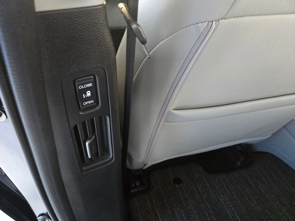 Certified 2024 Honda Odyssey Elite image 21