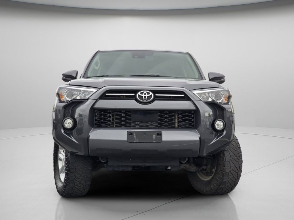Used 2020 Toyota 4Runner SR5 Premium w/ Moonroof Package AWD/4WD image 3