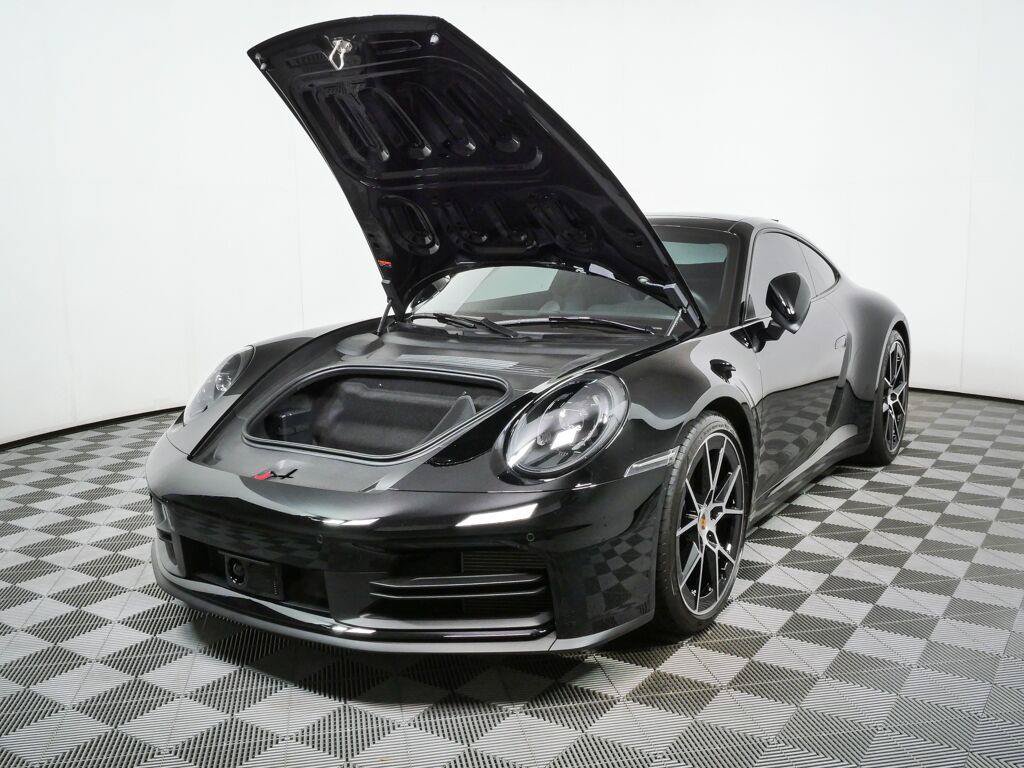 Certified 2025 Porsche 911 Carrera RWD image 27