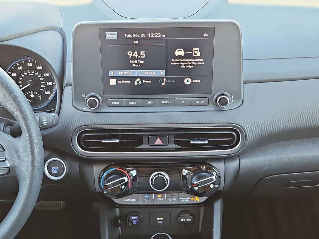 Used 2023 Hyundai Kona SEL image 20