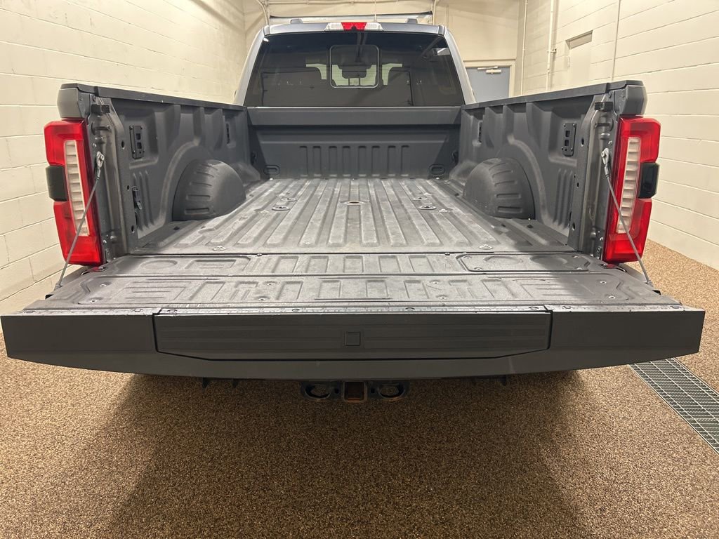 Used 2024 Ford F350 Lariat w/ Lariat Ultimate Package image 11