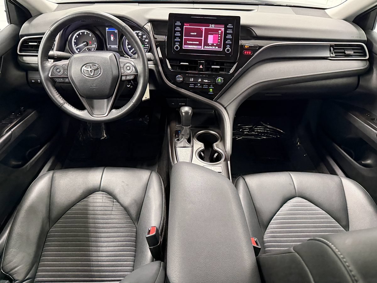 Used 2024 Toyota Camry SE FWD image 11