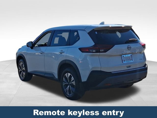 Used 2023 Nissan Rogue SV image 5