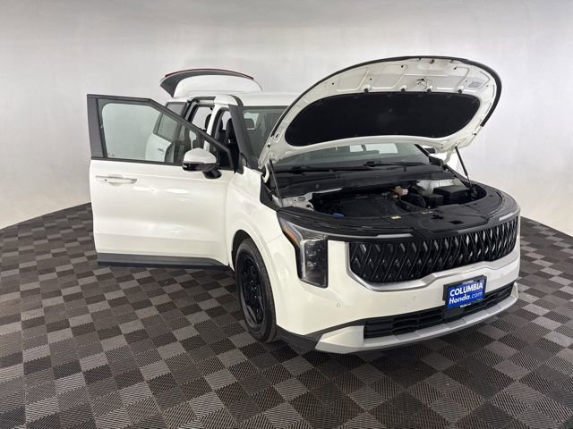 Used 2025 Kia Carnival image 15