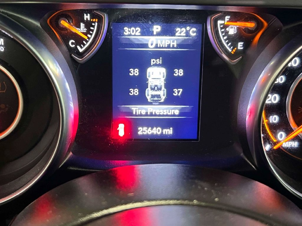 Used 2022 Jeep Wrangler Unlimited Sport AWD/4WD image 25