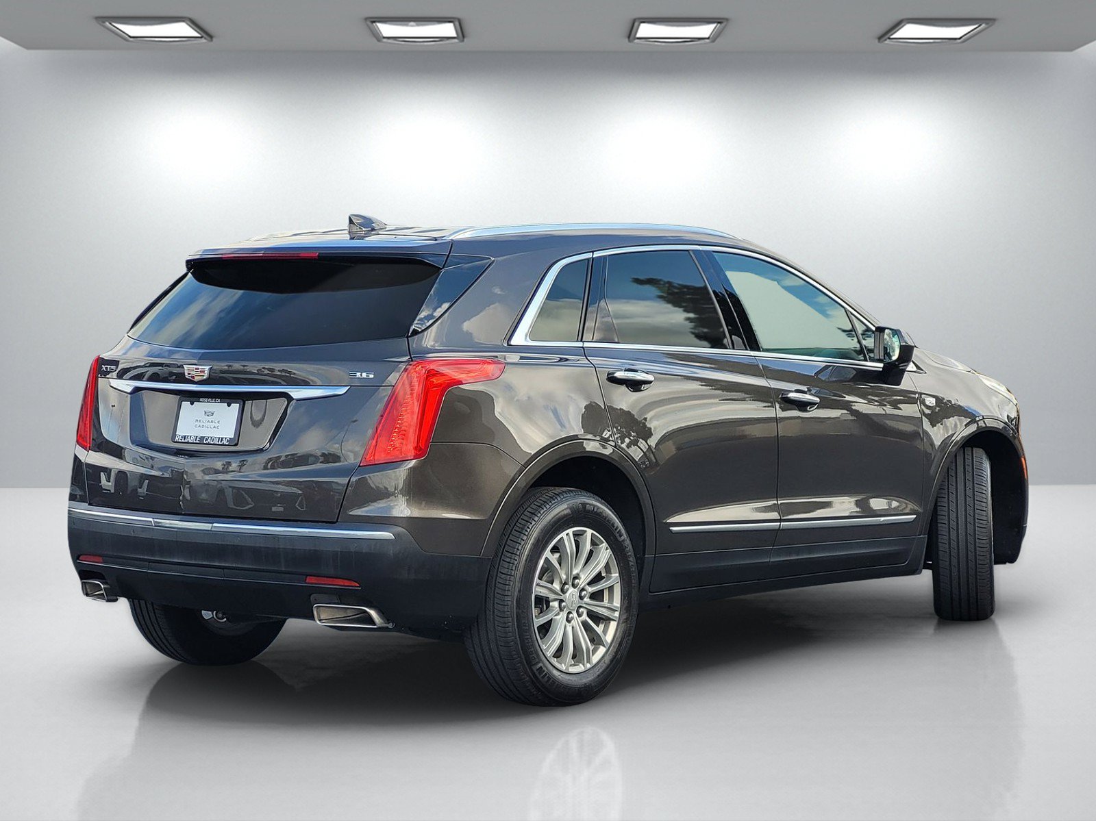 Used 2019 Cadillac XT5 Luxury FWD image 4