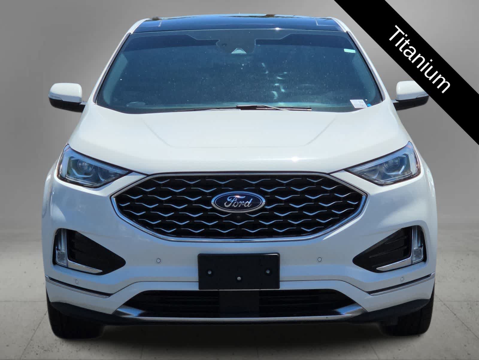 Used 2020 Ford Edge Titanium w/ Equipment Group 301A AWD/4WD image 4