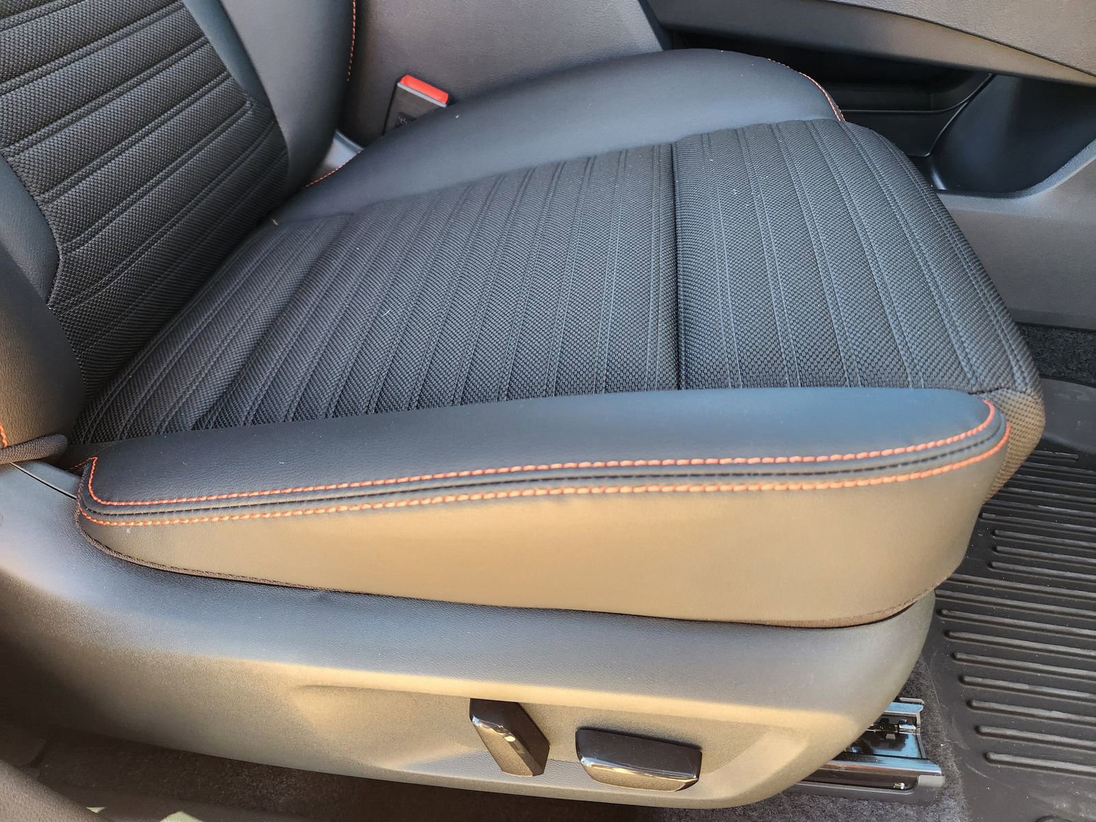 New 2026 Nissan Rogue SV w/ Rock Creek Premium Package image 22