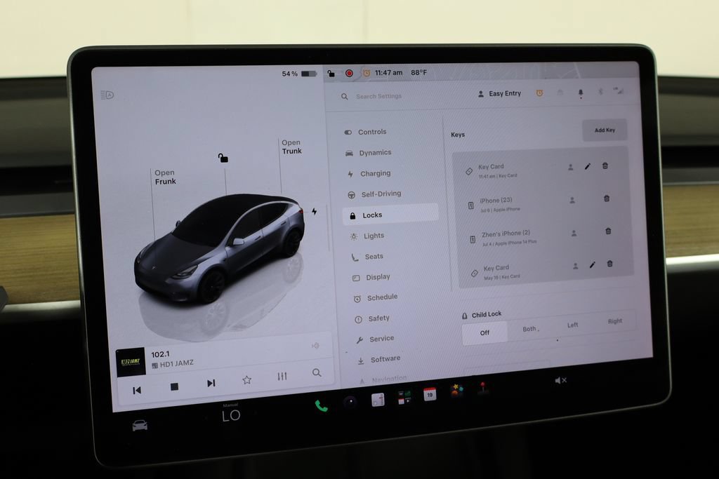 Used 2024 Tesla Model Y Long Range AWD/4WD image 32