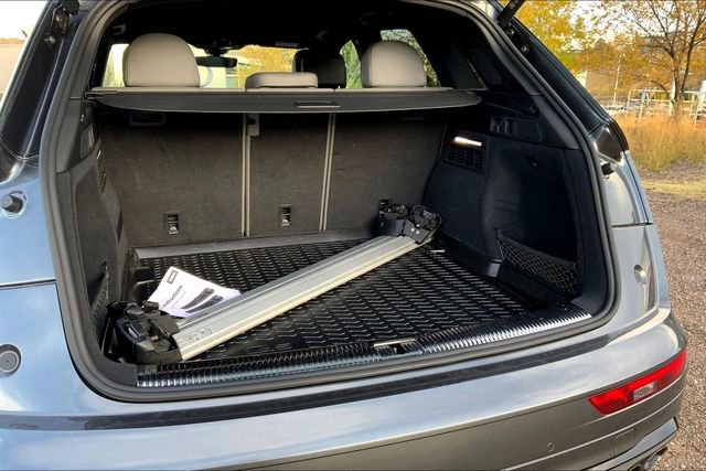 Used 2023 Audi SQ5 Premium Plus w/ Premium Plus Package image 20