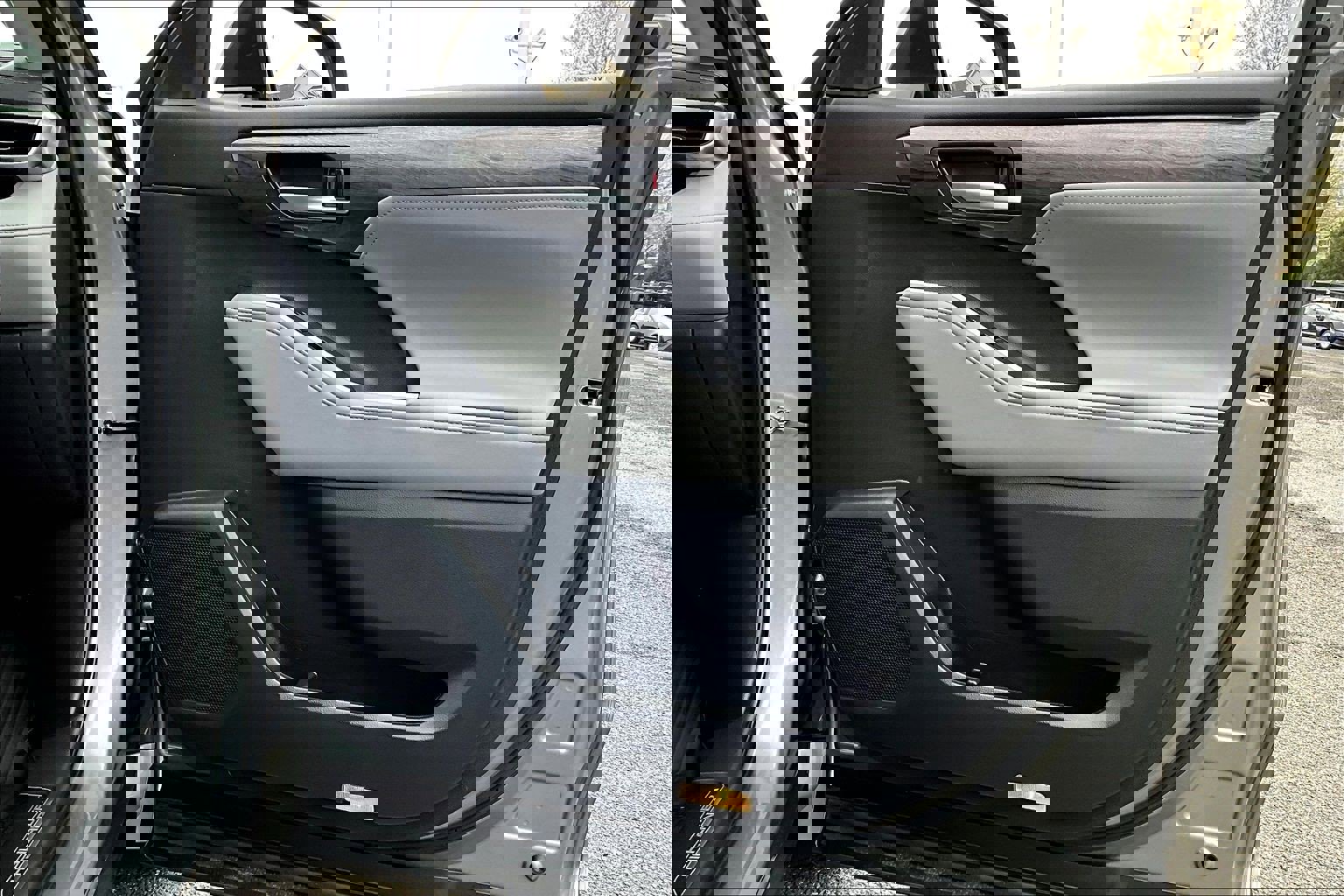 Used 2026 Toyota Highlander Platinum image 23