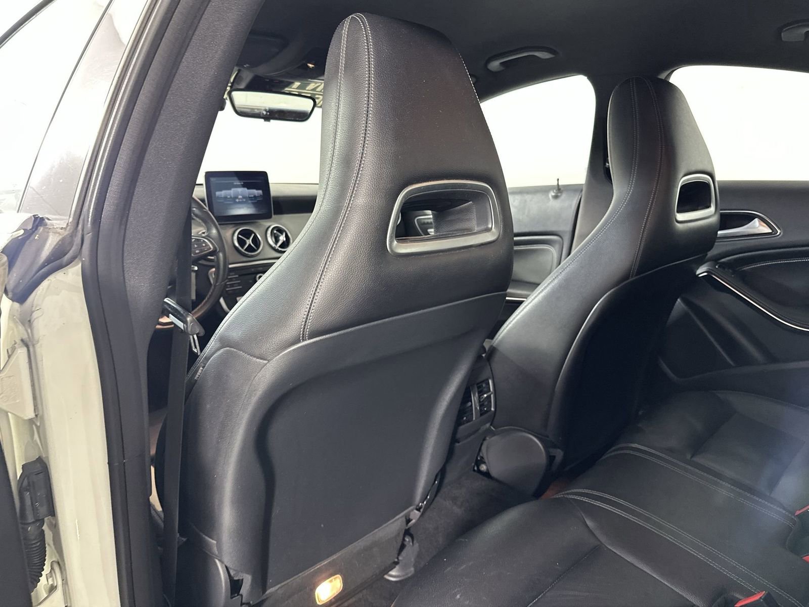 Used 2018 Mercedes-Benz CLA 250 image 22
