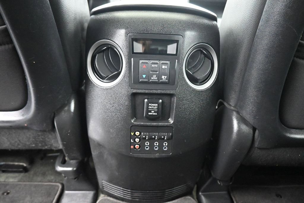 Used 2015 Honda Pilot Touring image 38