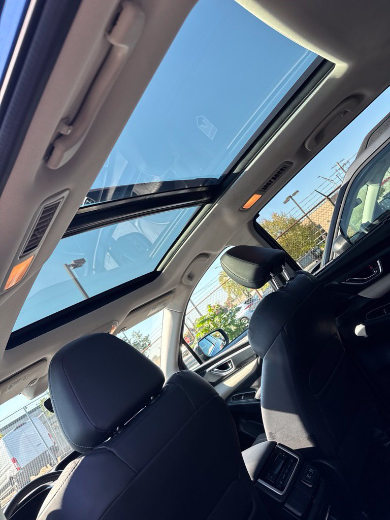 Used 2020 Subaru Ascent Limited w/ Technology Package AWD/4WD image 12