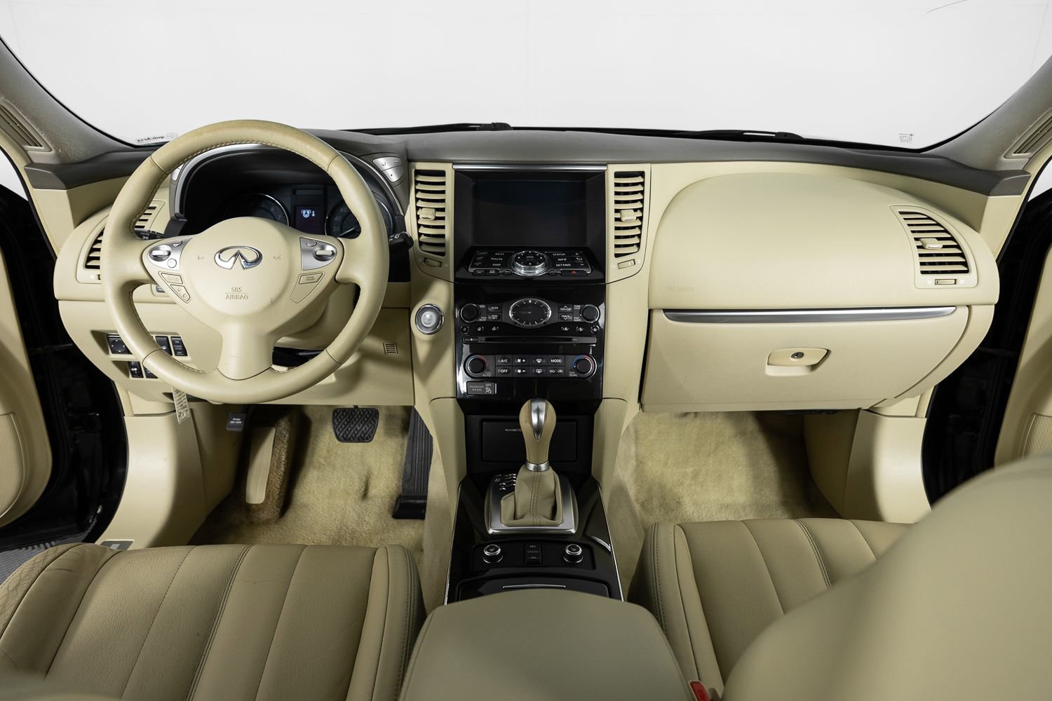 Used 2014 INFINITI QX70 AWD w/ Premium Package image 29