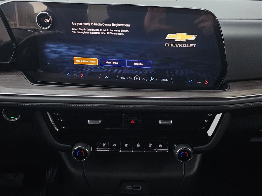 New 2026 Chevrolet Suburban LS image 29