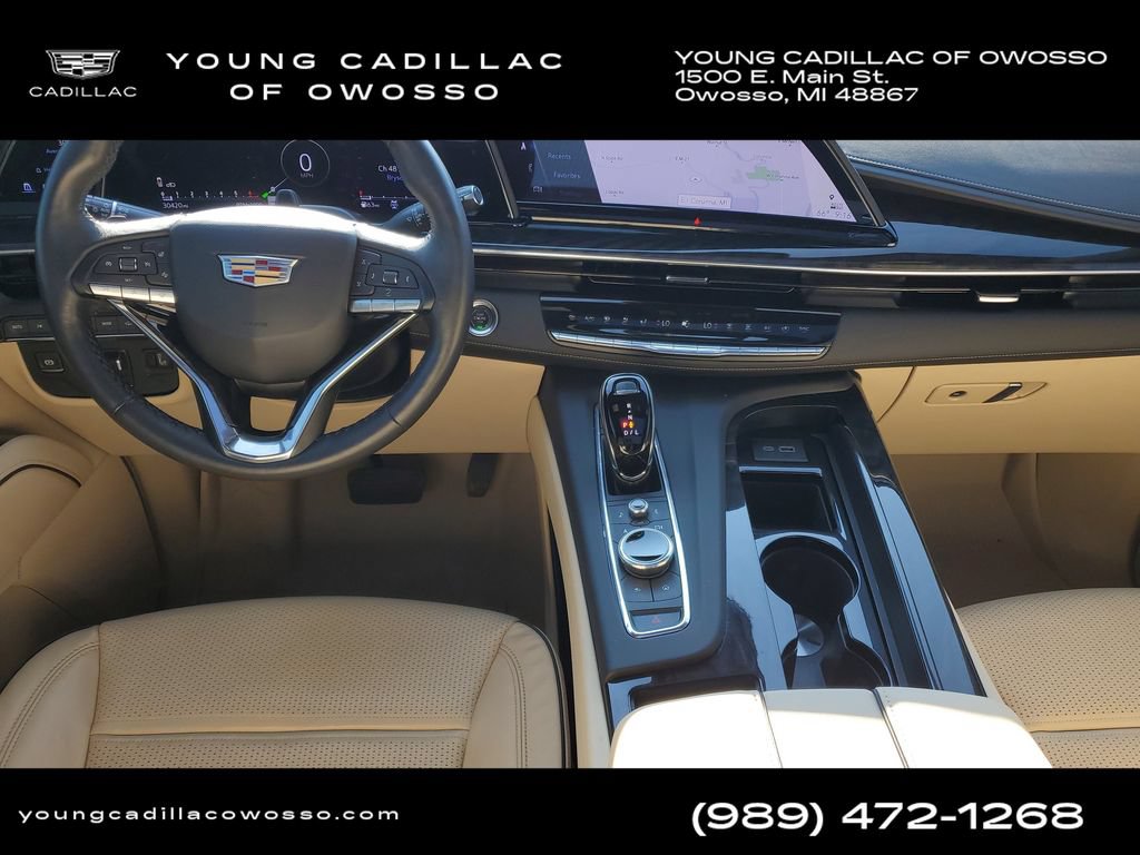 Certified 2024 Cadillac Escalade Premium Luxury w/ Performance Package AWD/4WD image 27