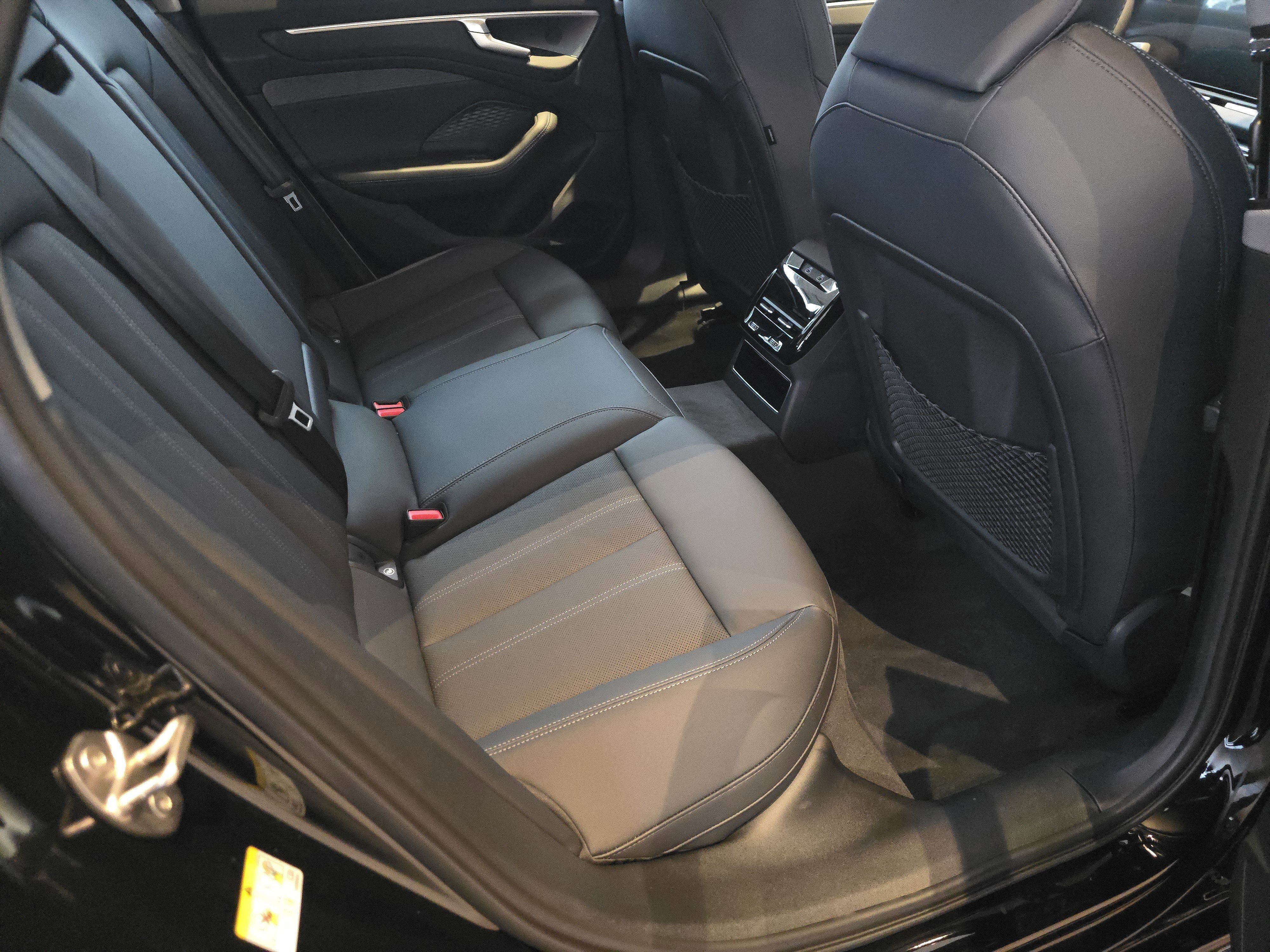 New 2026 Audi A6 Premium Plus image 17