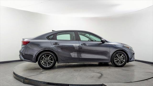 Used 2024 Kia Forte LXS FWD image 9