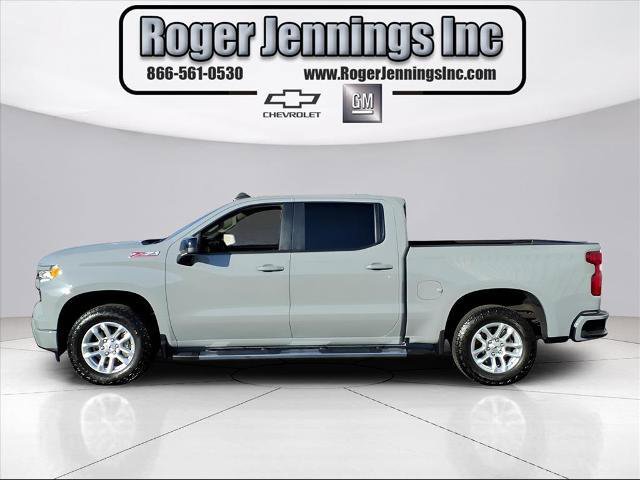 Used 2024 Chevrolet Silverado 1500 RST image 2