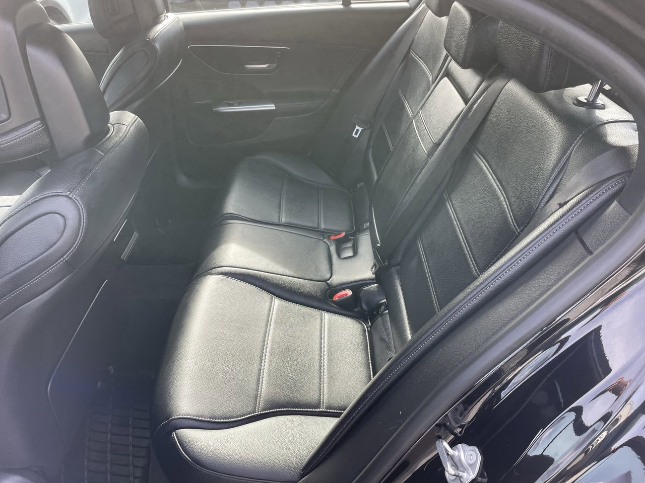 Used 2022 Mercedes-Benz C 300 4MATIC Sedan image 38