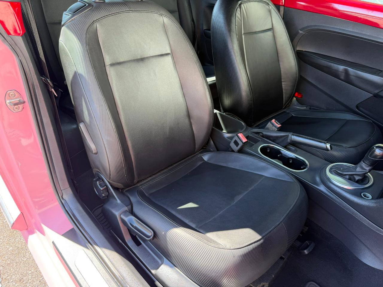 Used 2012 Volkswagen Beetle 2.5 FWD image 36