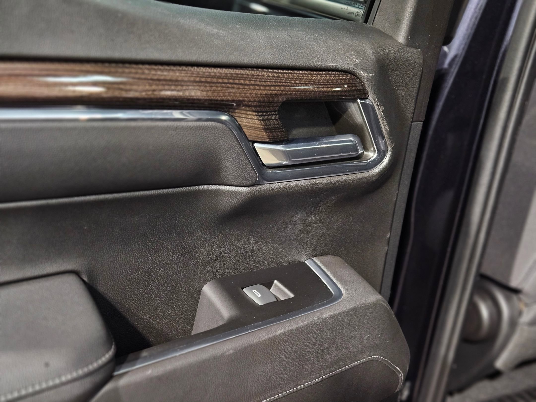 Used 2023 Chevrolet Silverado 1500 LT image 33