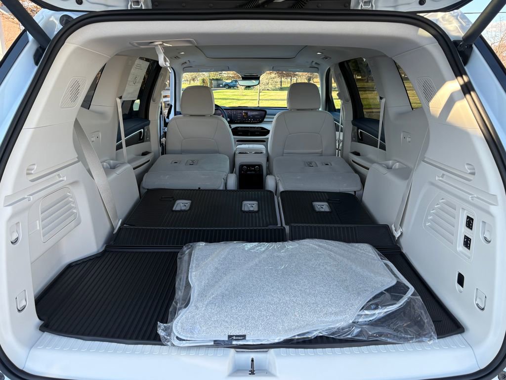 New 2026 Buick Enclave Avenir w/ Super Cruise Package image 48