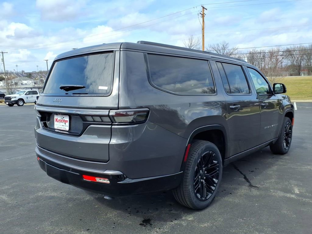 New 2026 Jeep Grand Wagoneer L Limited AWD/4WD image 5