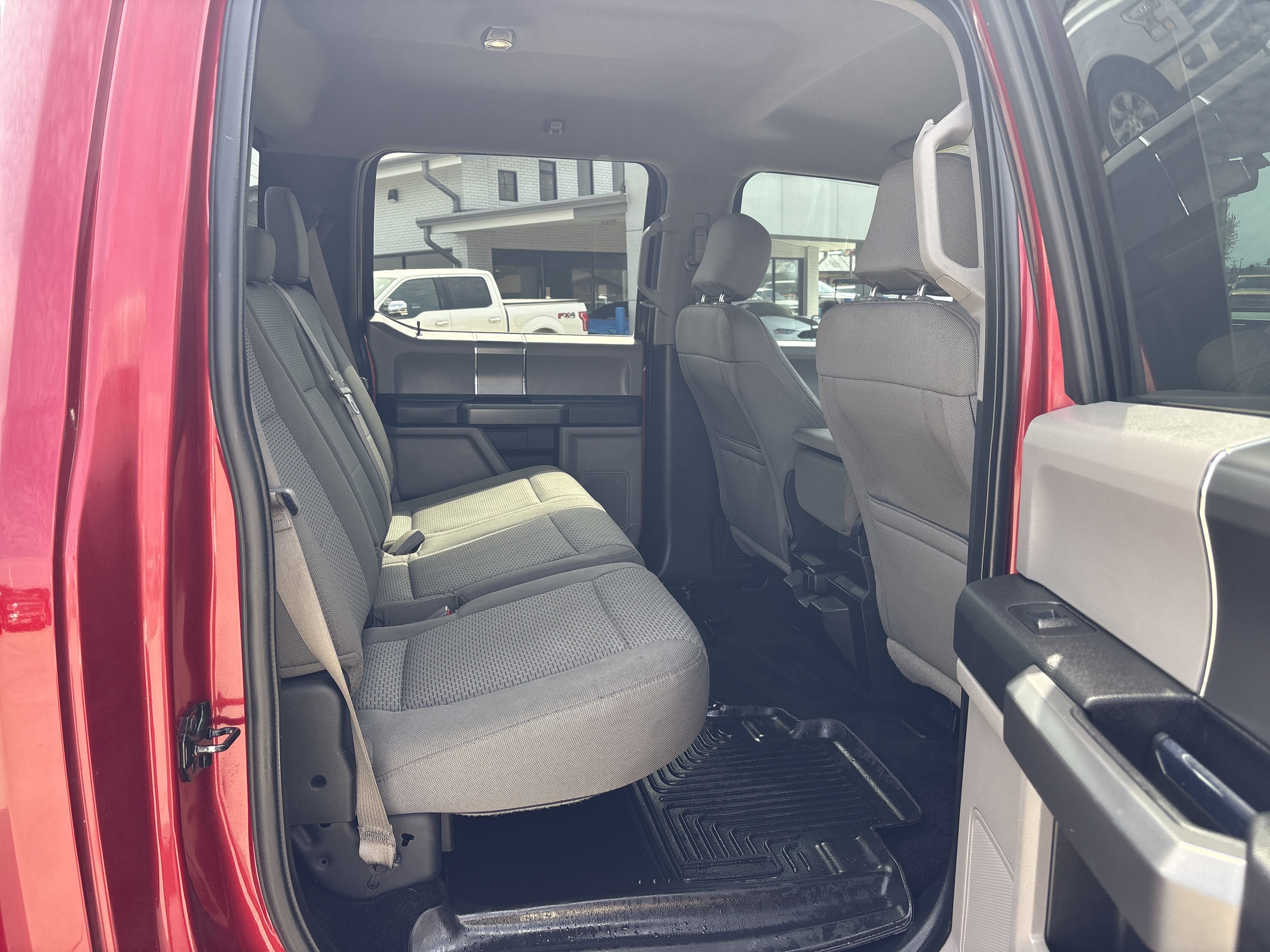 Used 2017 Ford F150 XLT w/ Equipment Group 302A Luxury image 7