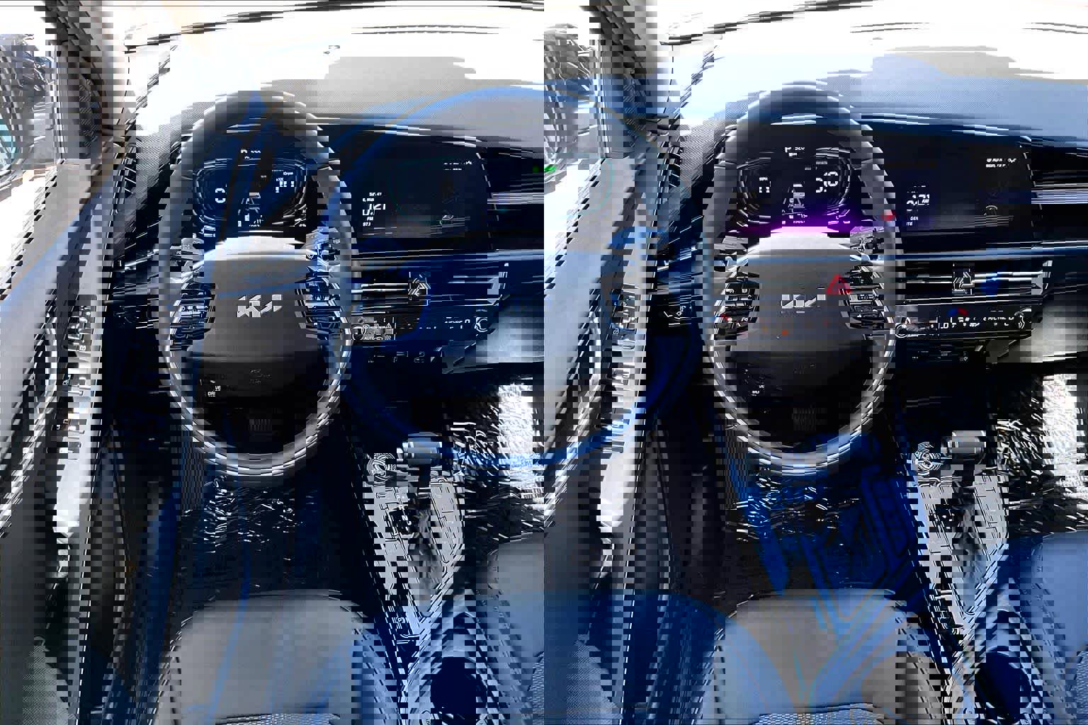 Used 2024 Kia Niro EX image 6