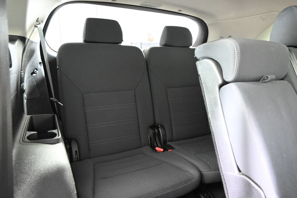 Used 2018 Kia Sorento FWD image 16