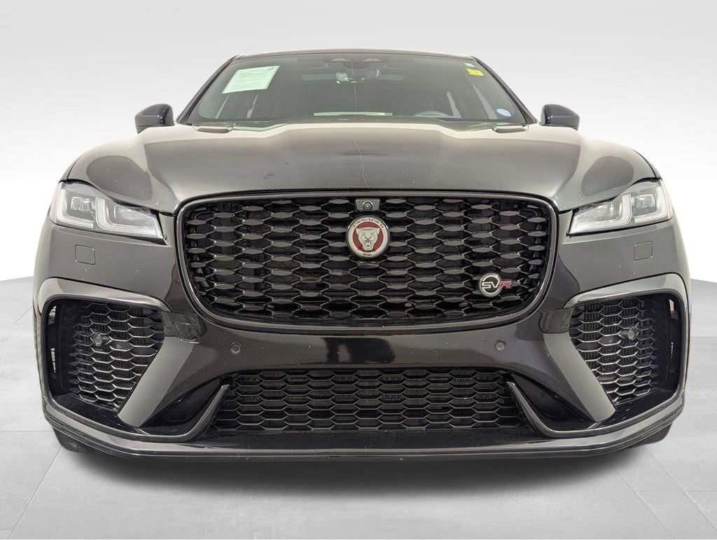 Used 2022 Jaguar F-PACE SVR image 54
