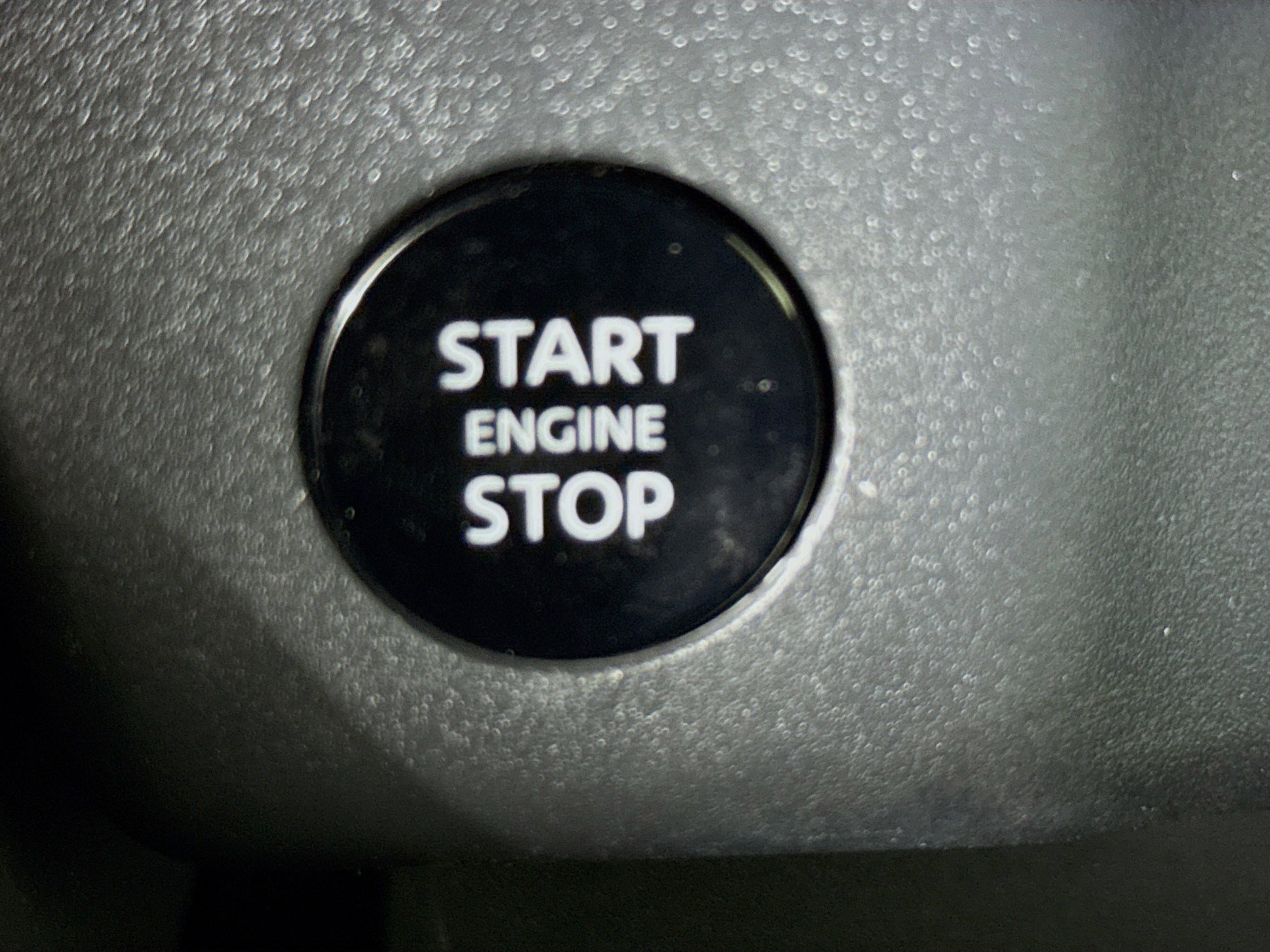 Used 2025 Nissan Rogue SV image 21