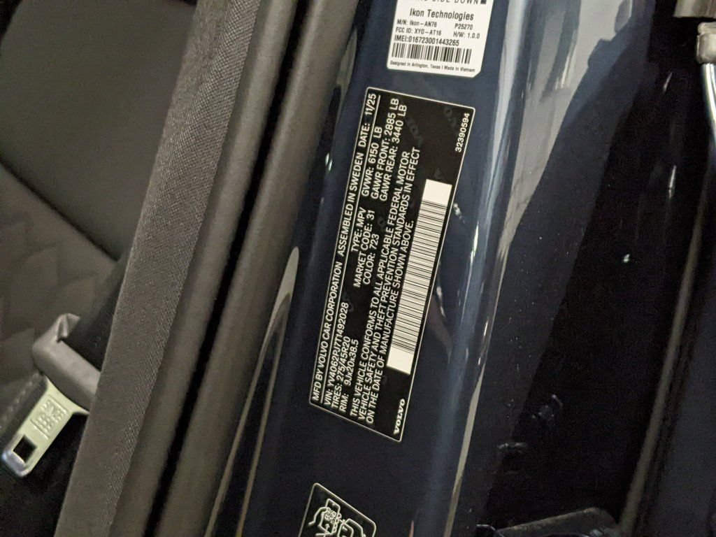 New 2026 Volvo XC90 B6 Core AWD/4WD image 30