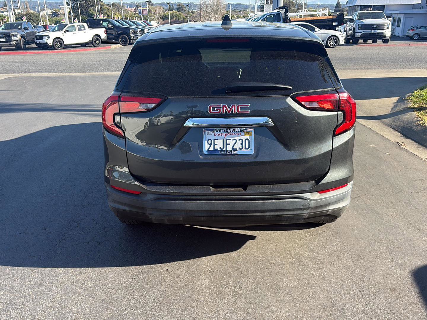 Used 2020 GMC Terrain SLE image 3