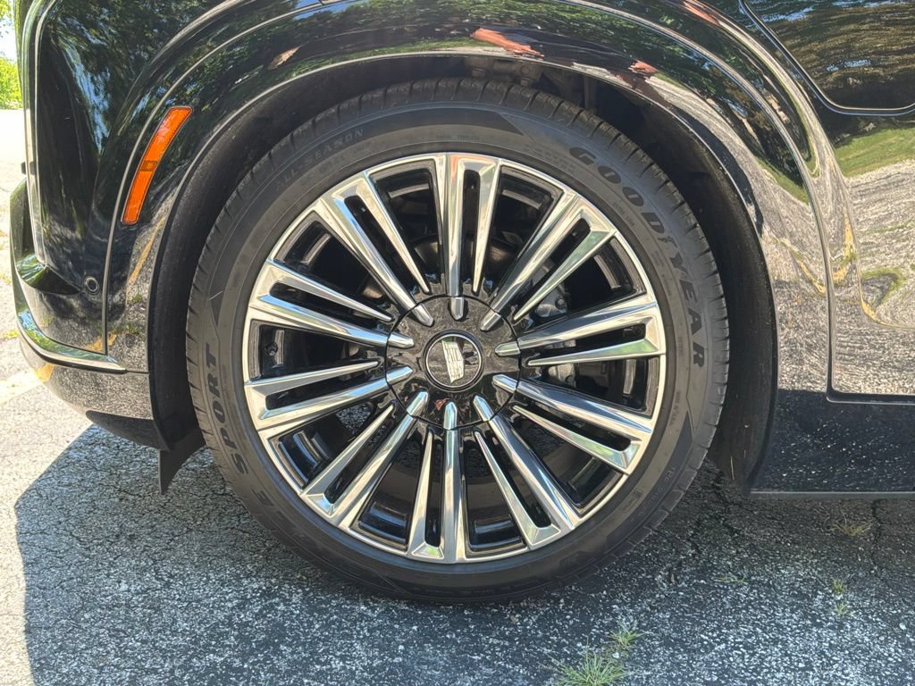 New 2026 Cadillac Vistiq Premium Luxury AWD/4WD image 12