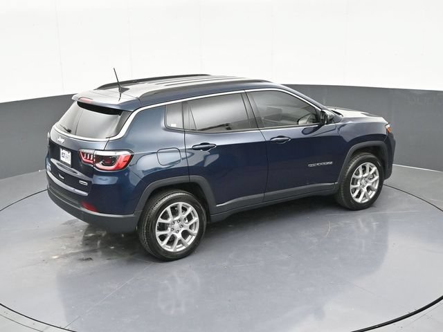 Used 2024 Jeep Compass Latitude AWD/4WD image 59