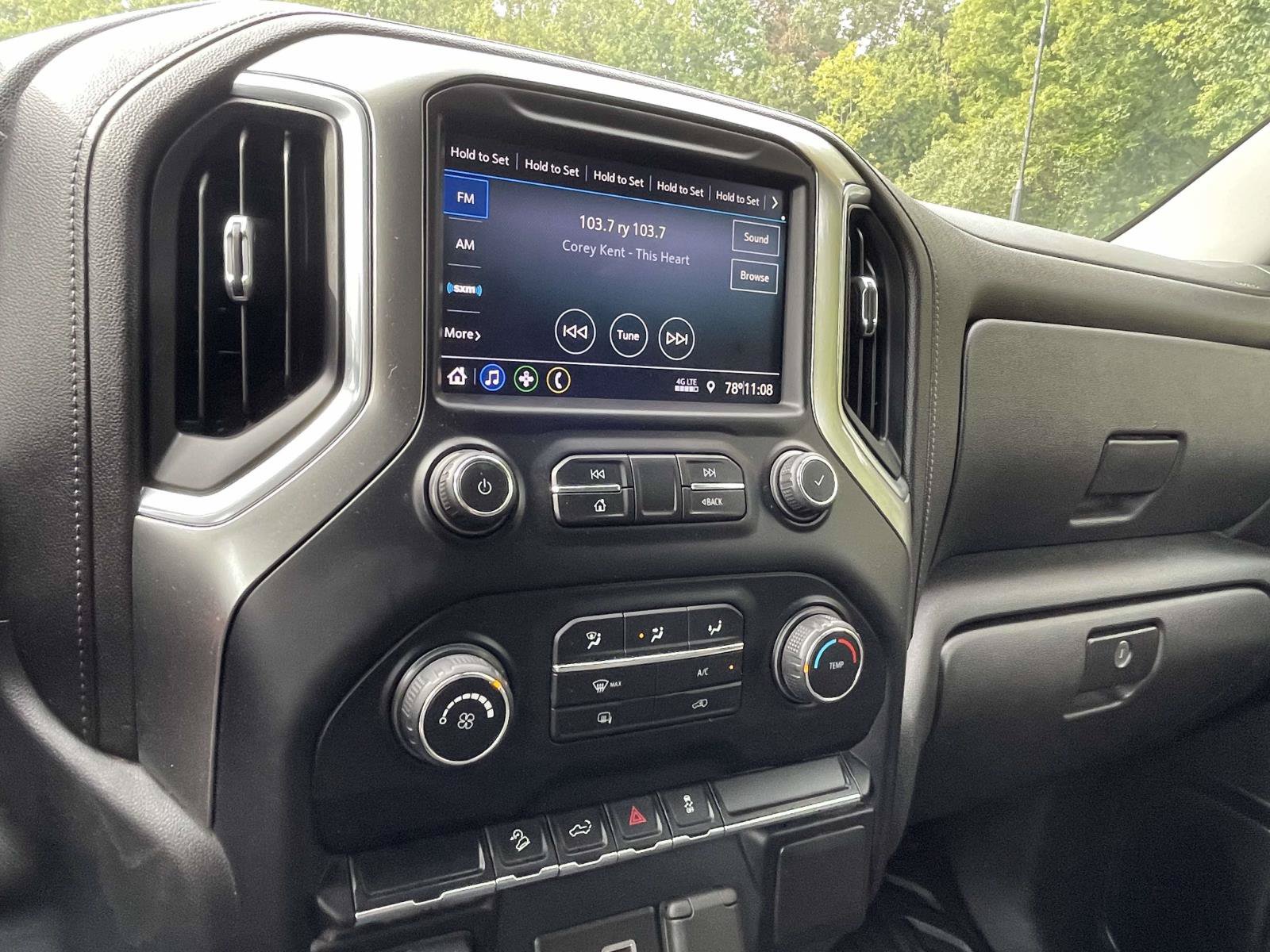 Used 2021 Chevrolet Silverado 2500 LT w/ Z71 Off-Road Package AWD/4WD image 30