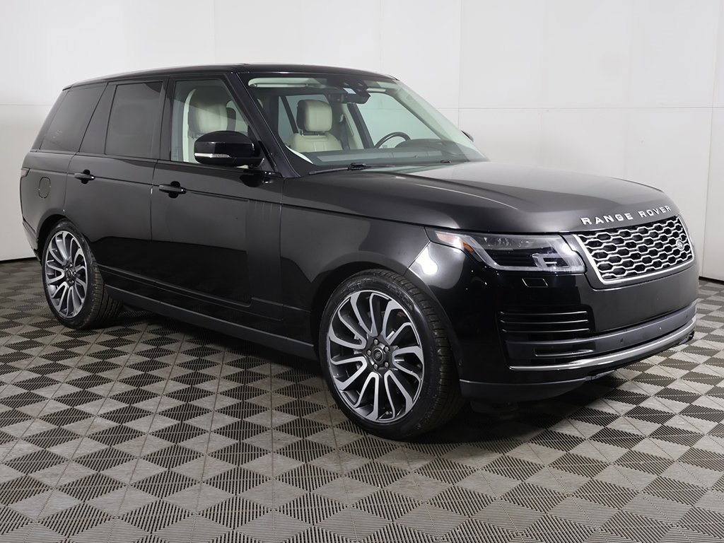 Used 2020 Land Rover Range Rover HSE image 2