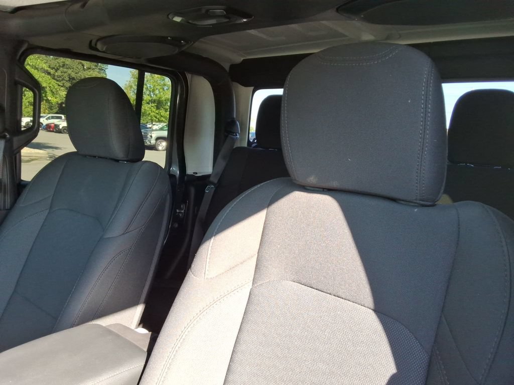 Used 2022 Jeep Gladiator Sport AWD/4WD image 23