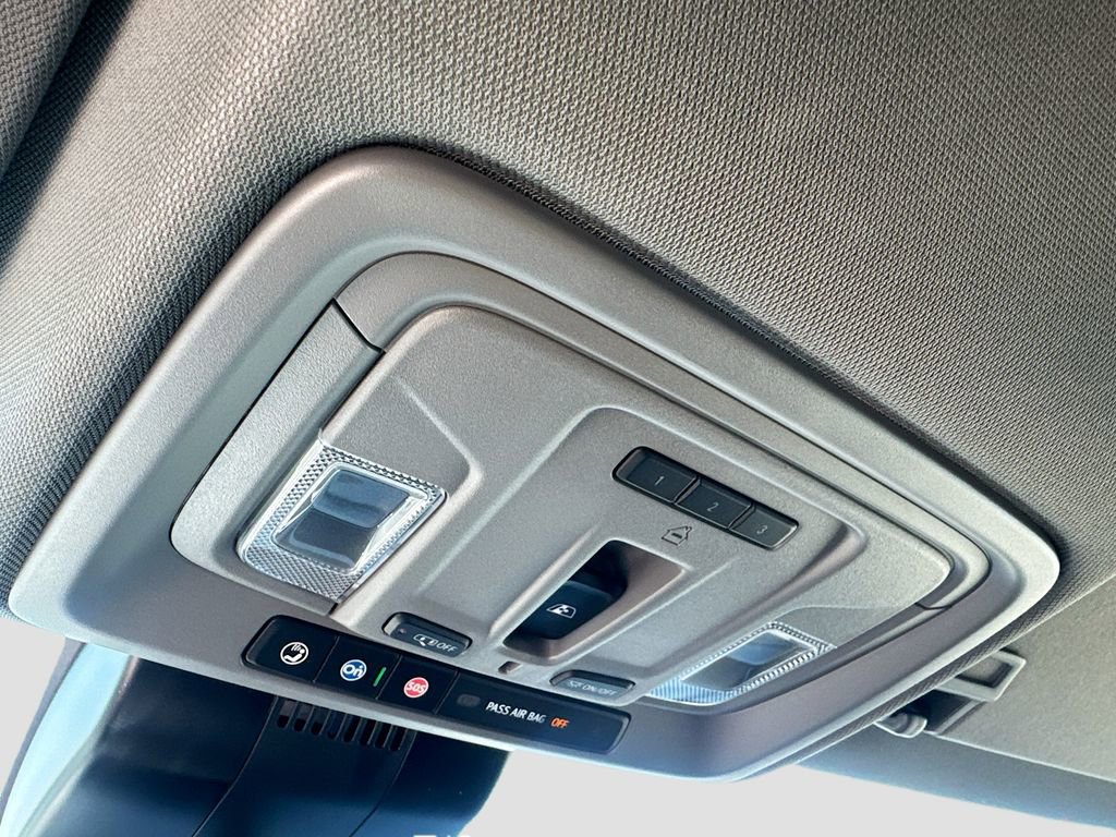 Used 2025 GMC Sierra 1500 Elevation w/ Elevation Premium Package image 20