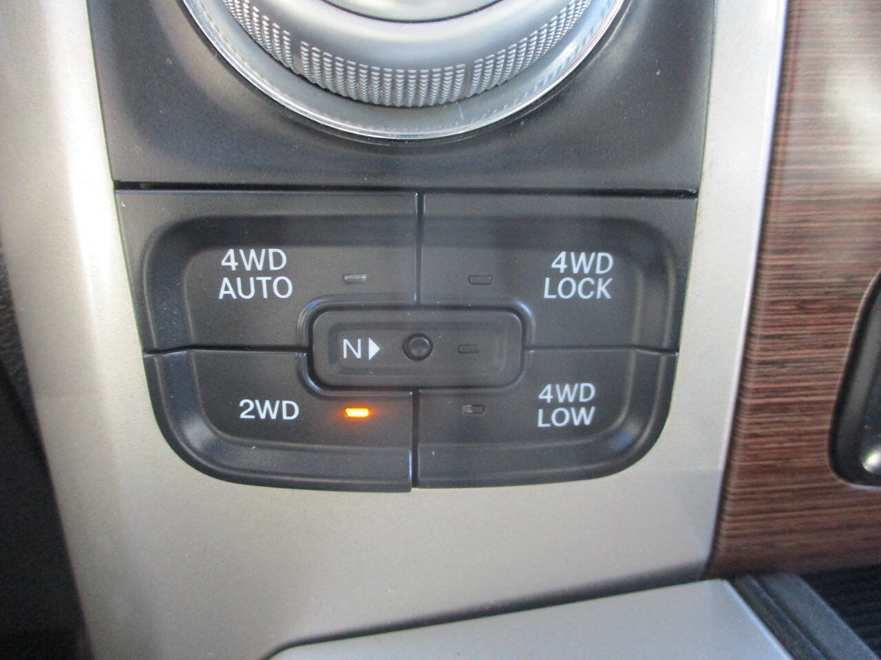 Used 2016 RAM 1500 Laramie w/ Convenience Group AWD/4WD image 11
